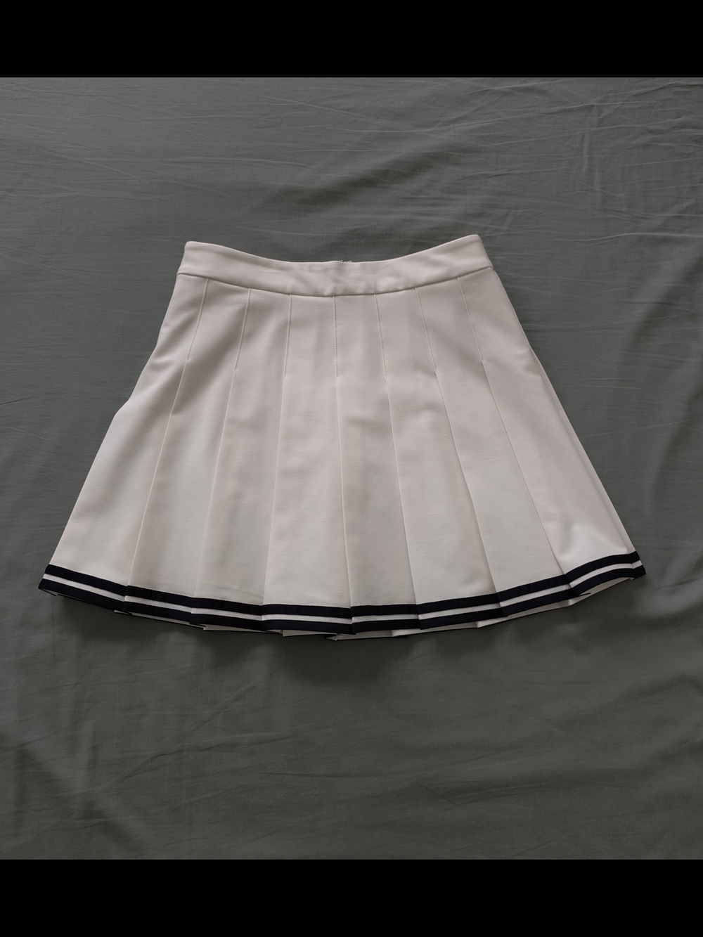 Aritzia White Pleated Mini Skirt with Navy Hem Stripes